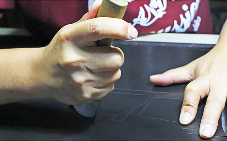 牛革 レター型名刺入れ ナチュラル | 本革 レザー 革製品 カードケース ビジネス 男女兼用 メンズ レディース 革小物 日本製 北海道 滝川市