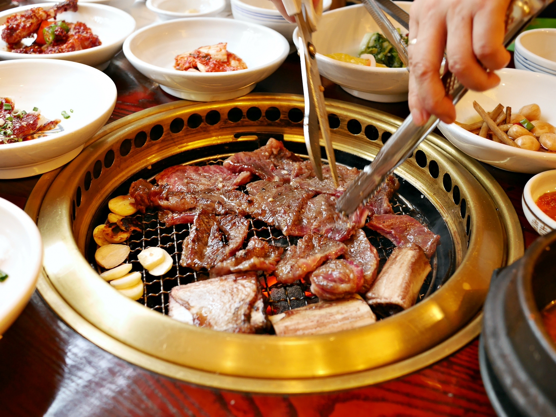 黒毛和牛「別海和牛」焼肉用600g【北海道別海町産】300g×2パック  ( 国産 和牛 牛肉 )